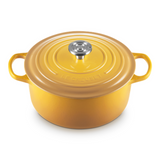 Le Creuset Signature Round Cocotte In Nectar