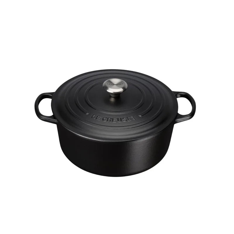 Le Creuset Signature Round Cocotte In Black
