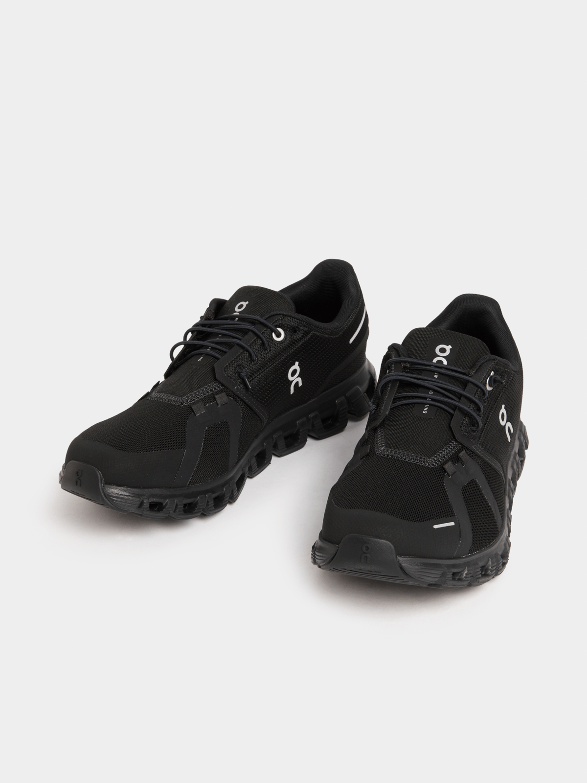 On Cloud Running Men's Cloud 6 Black Sneaker