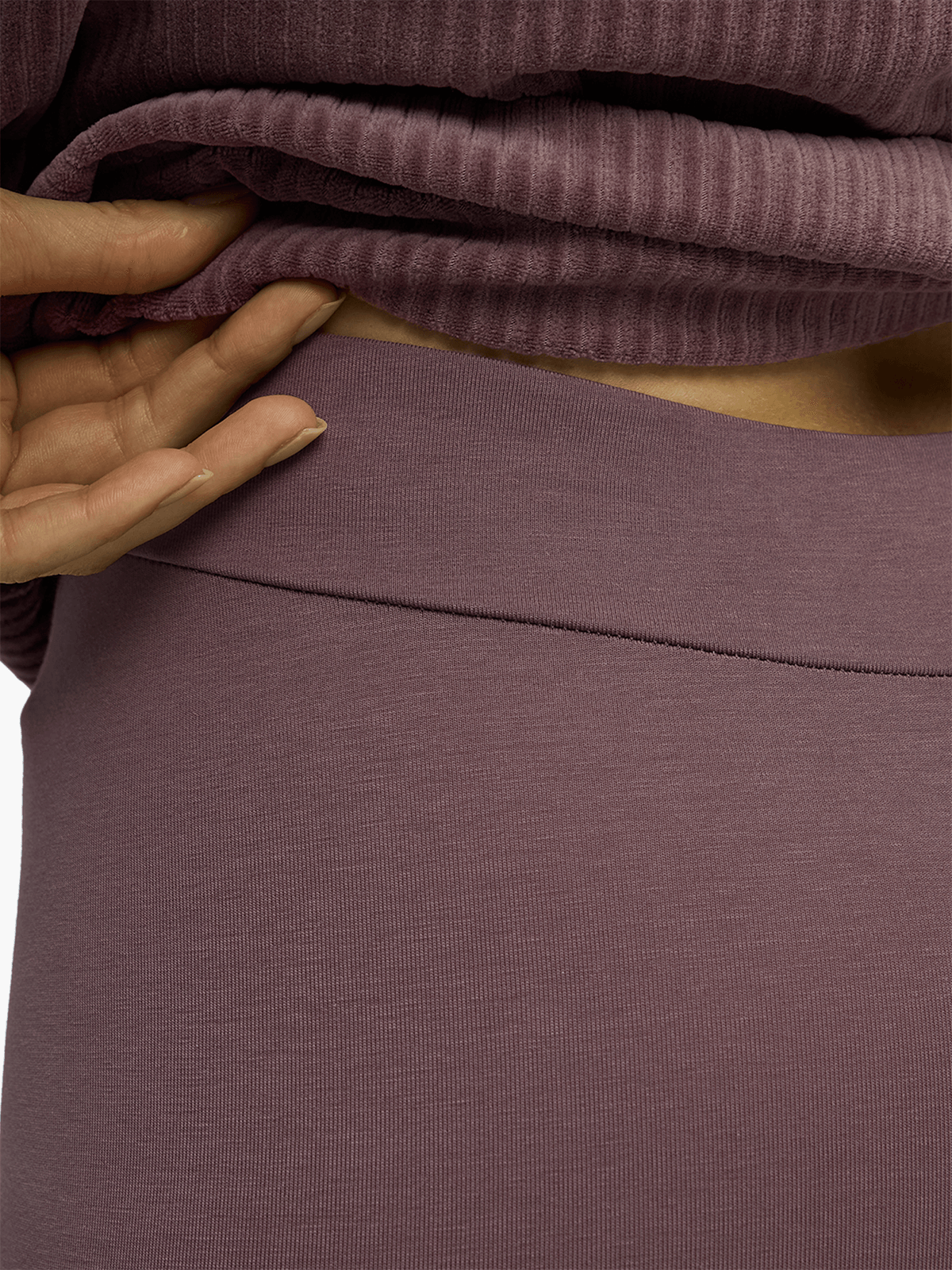 Puma Womens Essential Metallic Logo Leggings In Raison