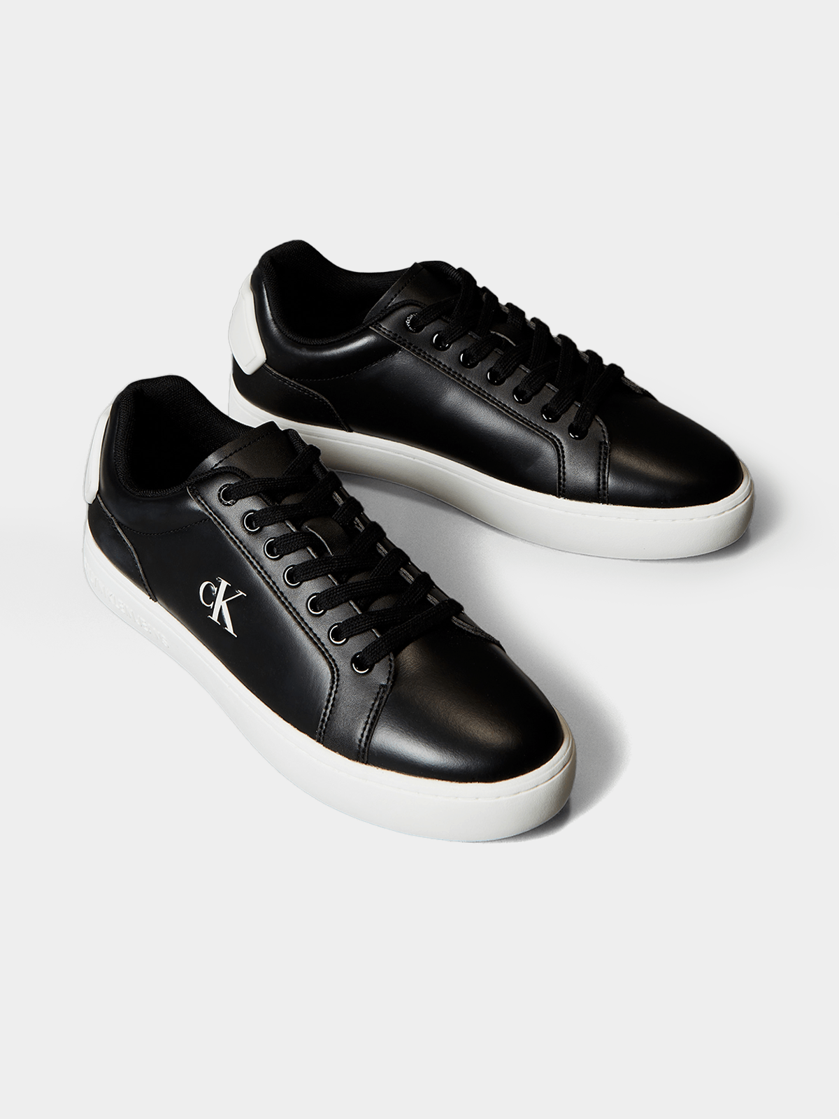 Calvin Klein Womens Classic Cupsole Shoes In Black & White