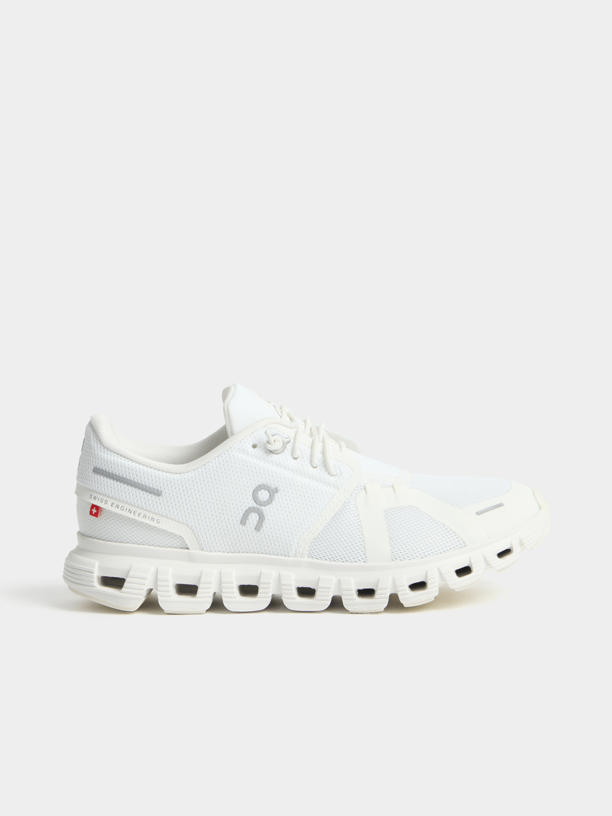 On Womens Cloud 5.0 Shoes In White
