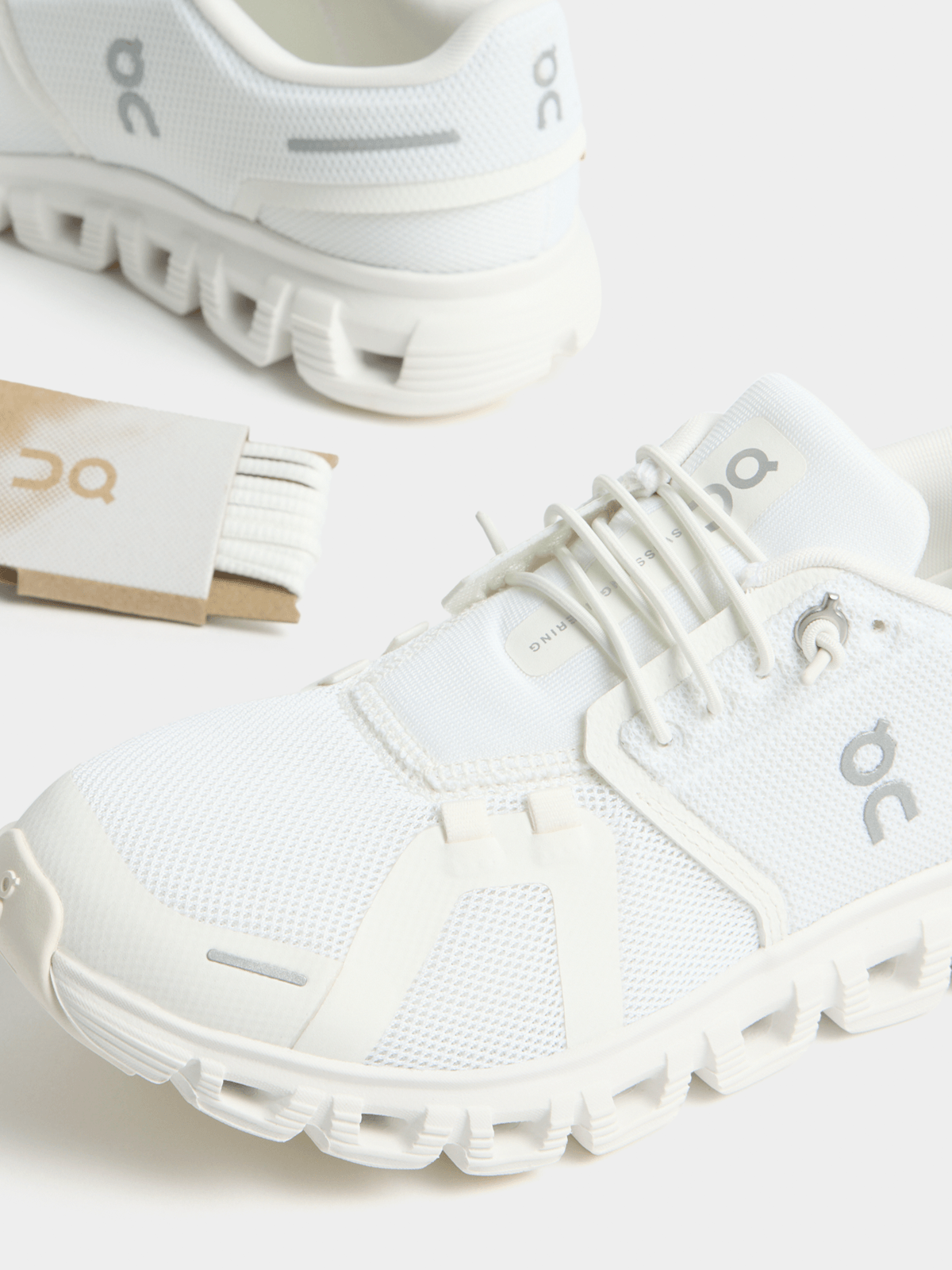 On Womens Cloud 5.0 Shoes In White