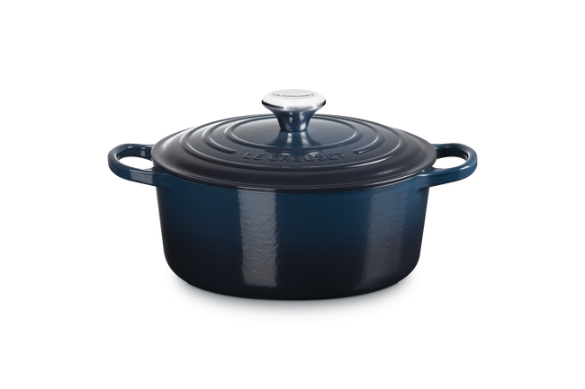 Le Creuset S Round Cocotte In Nuit