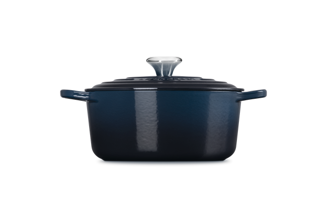 Le Creuset S Round Cocotte In Nuit