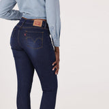 Levis Womens Curvy Straight Skinny Jeans In Dark Indigo