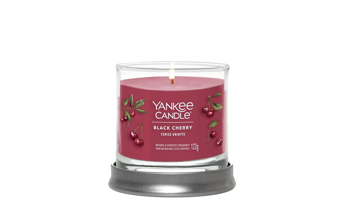 Yankee Small Signature Candle Tumbler Black Cherry