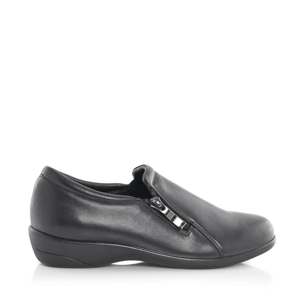 Green Cross Womens Flat Zip Up Walkers Shoes In Black