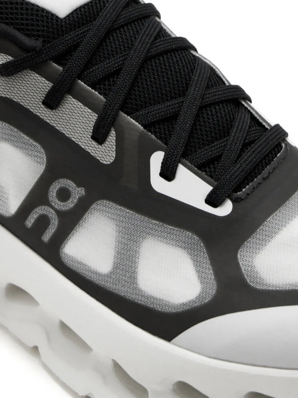 On Cloud Mens Cloudtilt Remix Shoes In Black