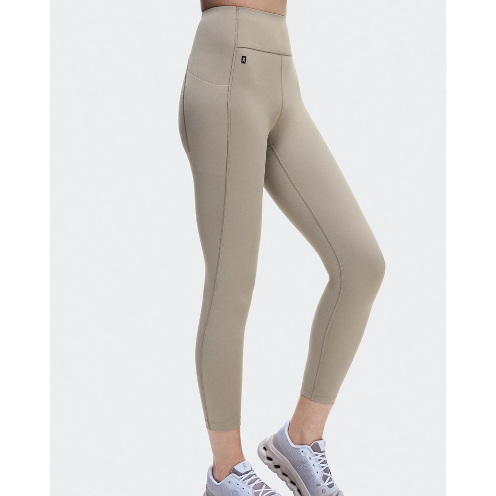 On Womens 7/8 Train Tights In Clay