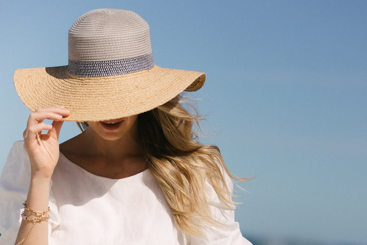 Urban Supply Womens Kalahari Hat In Grey/White