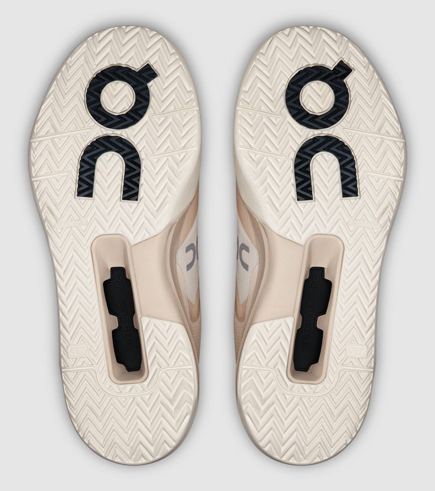 Oncloud Womens On The Roger Adv Pro Shoes In Cream