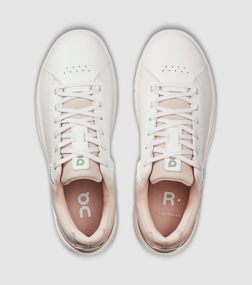Oncloud Womens On The Roger Advantage Shoes In White