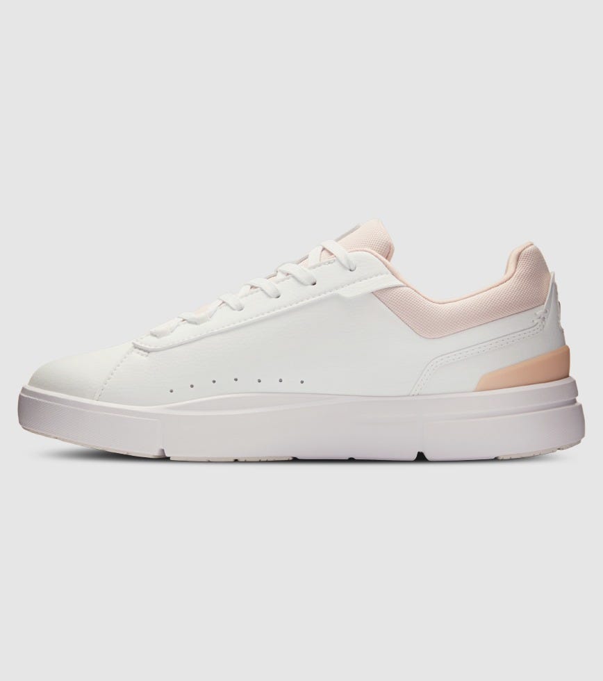 Oncloud Womens On The Roger Advantage Shoes In White