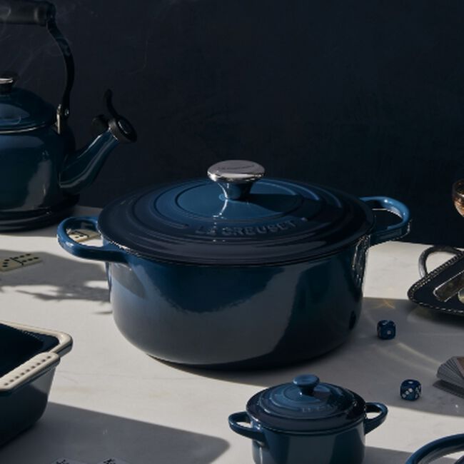 Le Creuset S Round Cocotte In Nuit