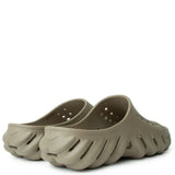 Crocs Mens Echo Slide Sandals In Tumbleweed