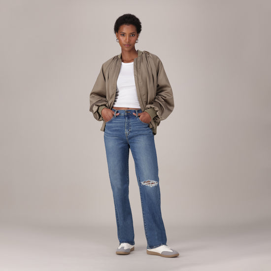 Levis Womens Easy Dad Jeans In Medium Indigo