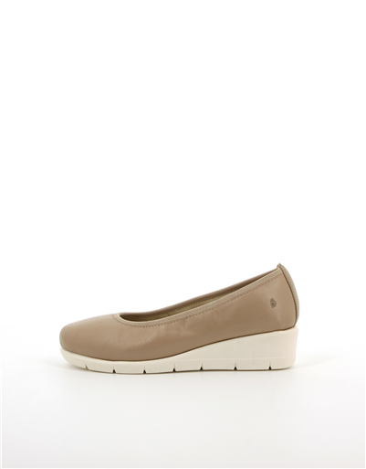Hush Puppies Womens Gracen Cow Leather Pump Shoes In Oat Beige