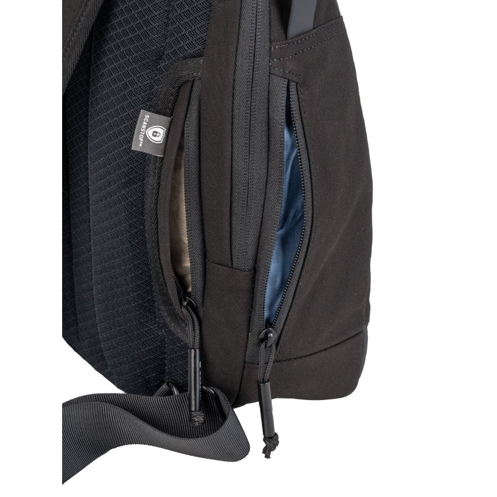 Cellini Explorer Pro Chest Bag In Black