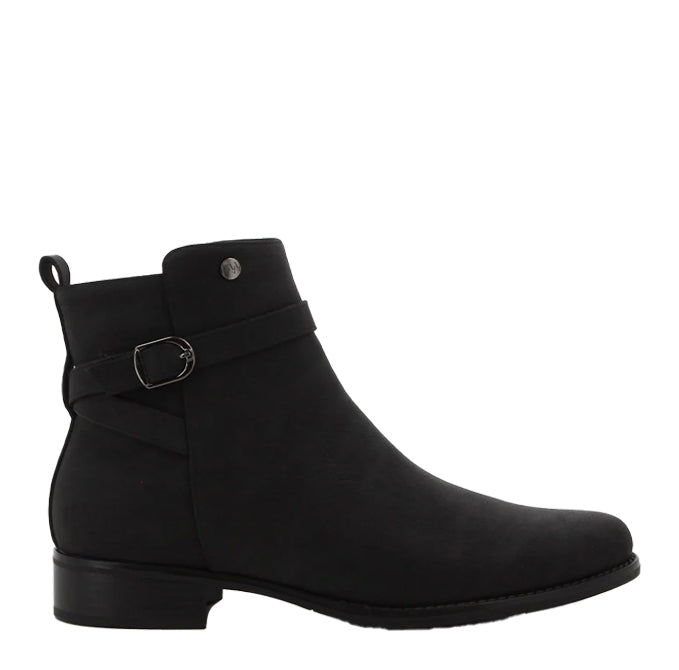 Footwork Womens Boots In Black