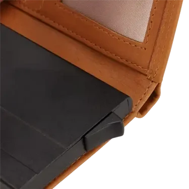 Bossi Mech Buff Leather Card Wallet In Cognac