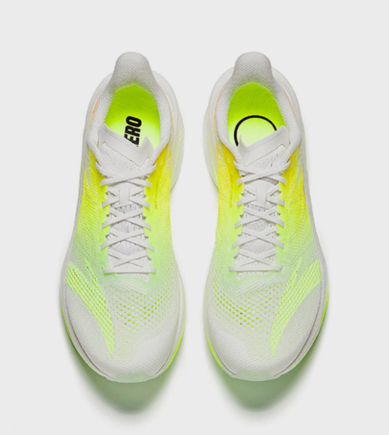Anta Mens Mach 4 Pro V2 Running Shoes In White And Yellow