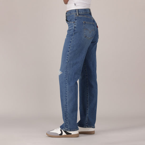 Levis Womens Easy Dad Jeans In Medium Indigo