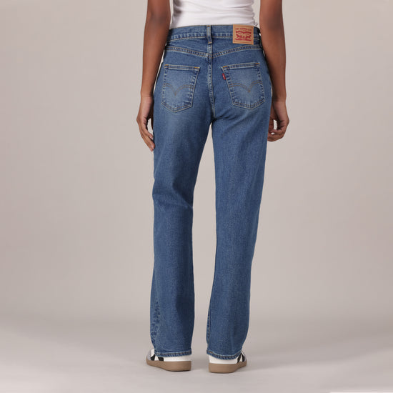 Levis Womens Easy Dad Jeans In Medium Indigo