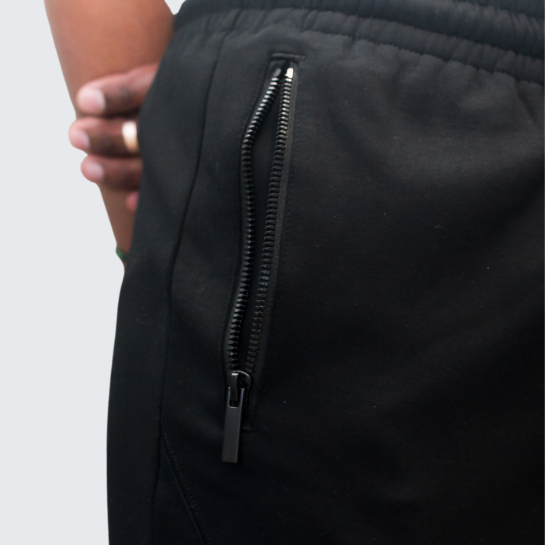 Pure Premium Straaf Shorts For Men In Black