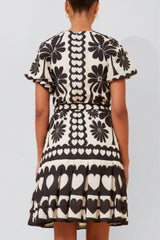 Izabel London Ladies Puff Sleeve Crew Neck Dress In Black & White