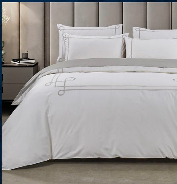 Egyptian Cotton Cheryl T400 Duvet Cover Set In White & Silver