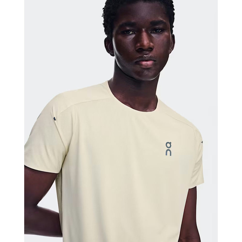 On Mens Performance Short Sleeves T-Shirt In Hare/Brume