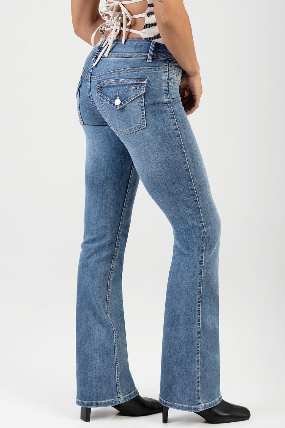 Sissy Boy Womens Mid Waist Kari Bootleg Jeans In Light Vintage