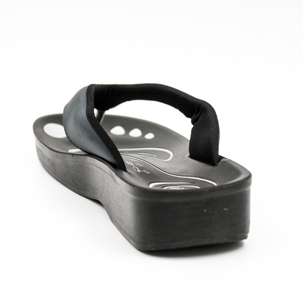 Aerosoft Womens Sandals In Navy