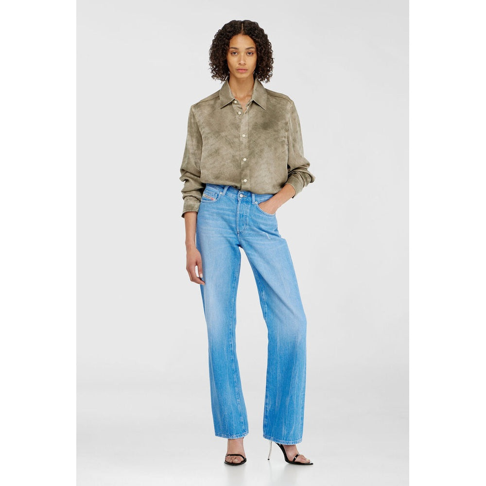 Diesel Ladies 1971 D-Sent L.32 Regular Jeans In Light Blue