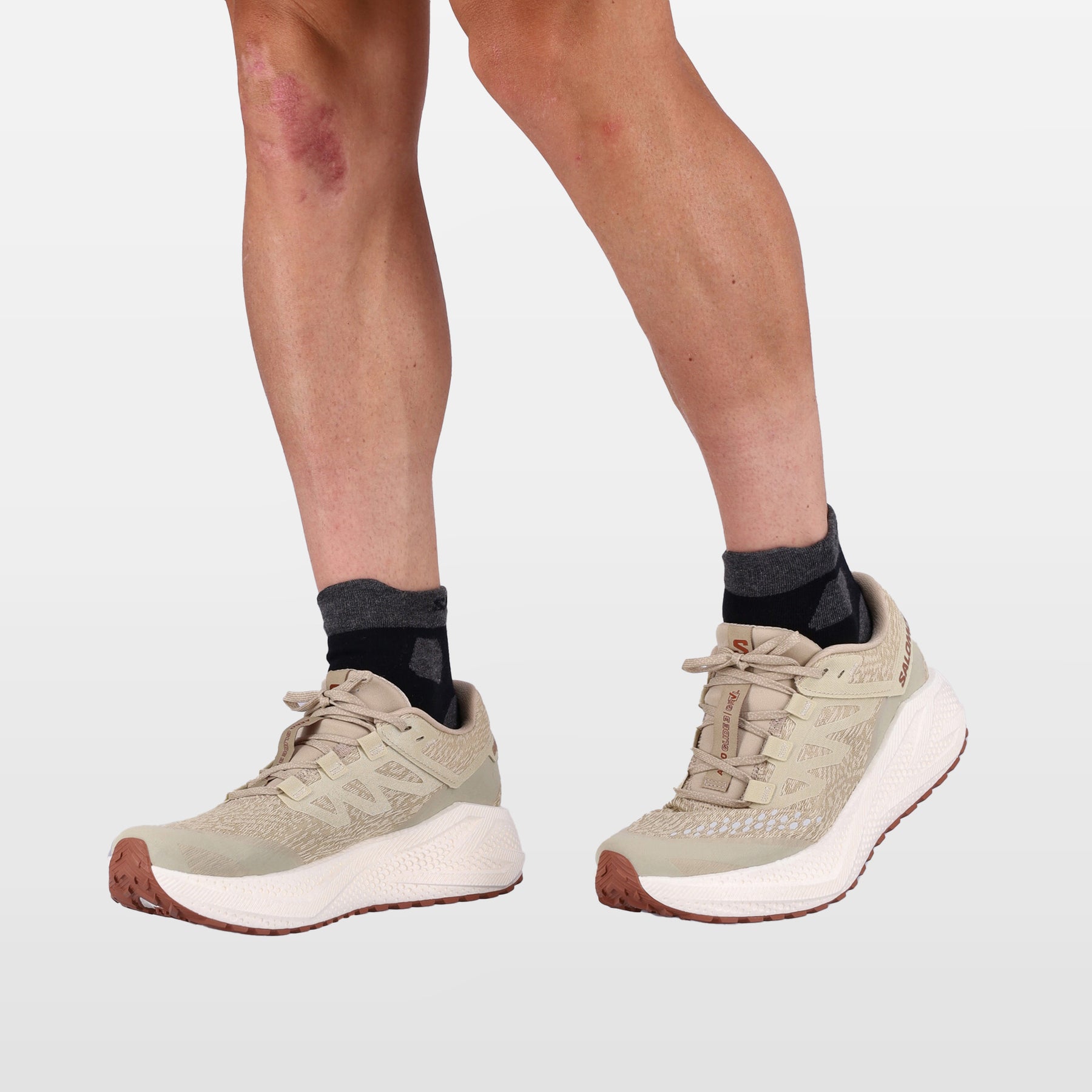 Salomon Unisex Aero Ankle Socks In Black and Grey