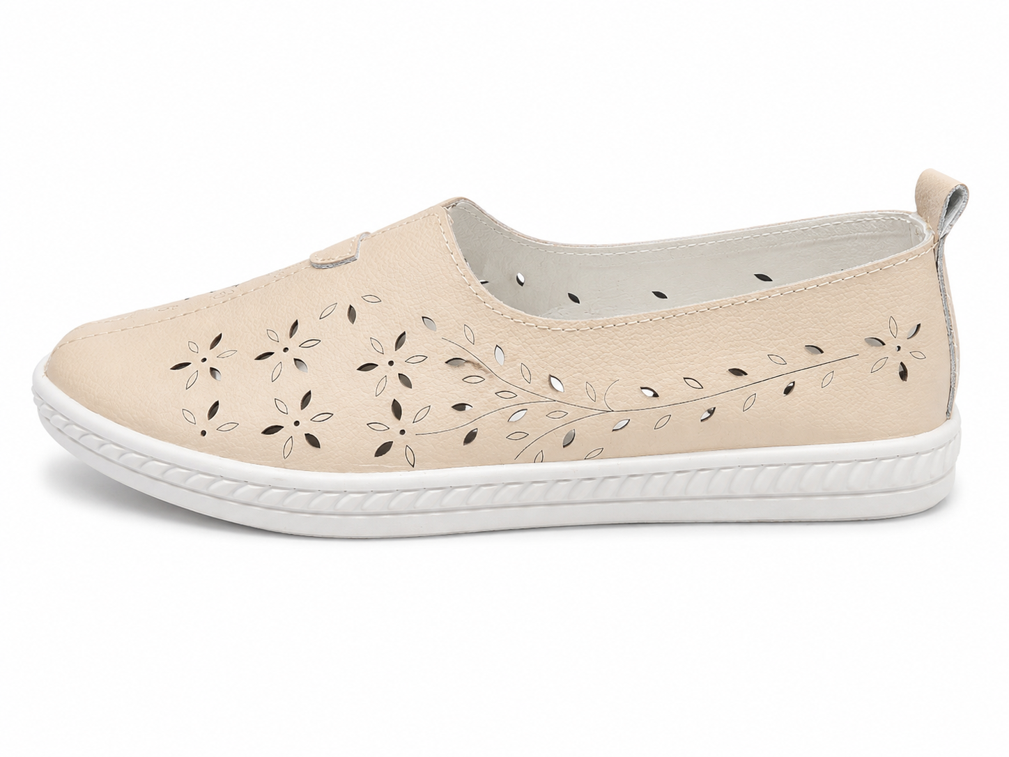 Aerofit Ladies Flat Shoes In Cream