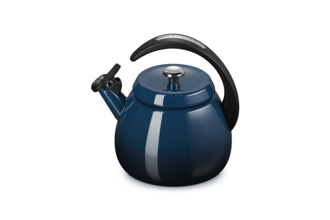 Le Creuset Cloche 2.1L Kettle In Nuit