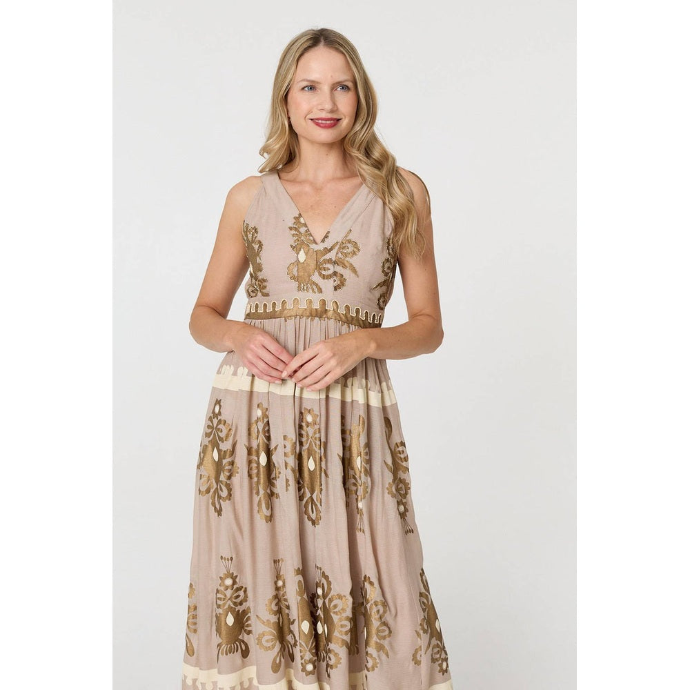 Izabel London Printed Ruched Sleeveless Maxi Dress In Brown