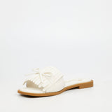 Butterfly Feet Ladies  Dorey 8 Slip On Shoes In White
