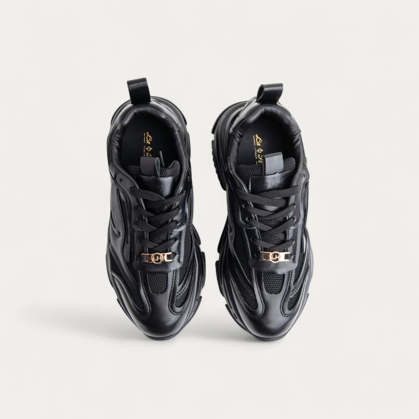 La Her Womens Sneakers In Black