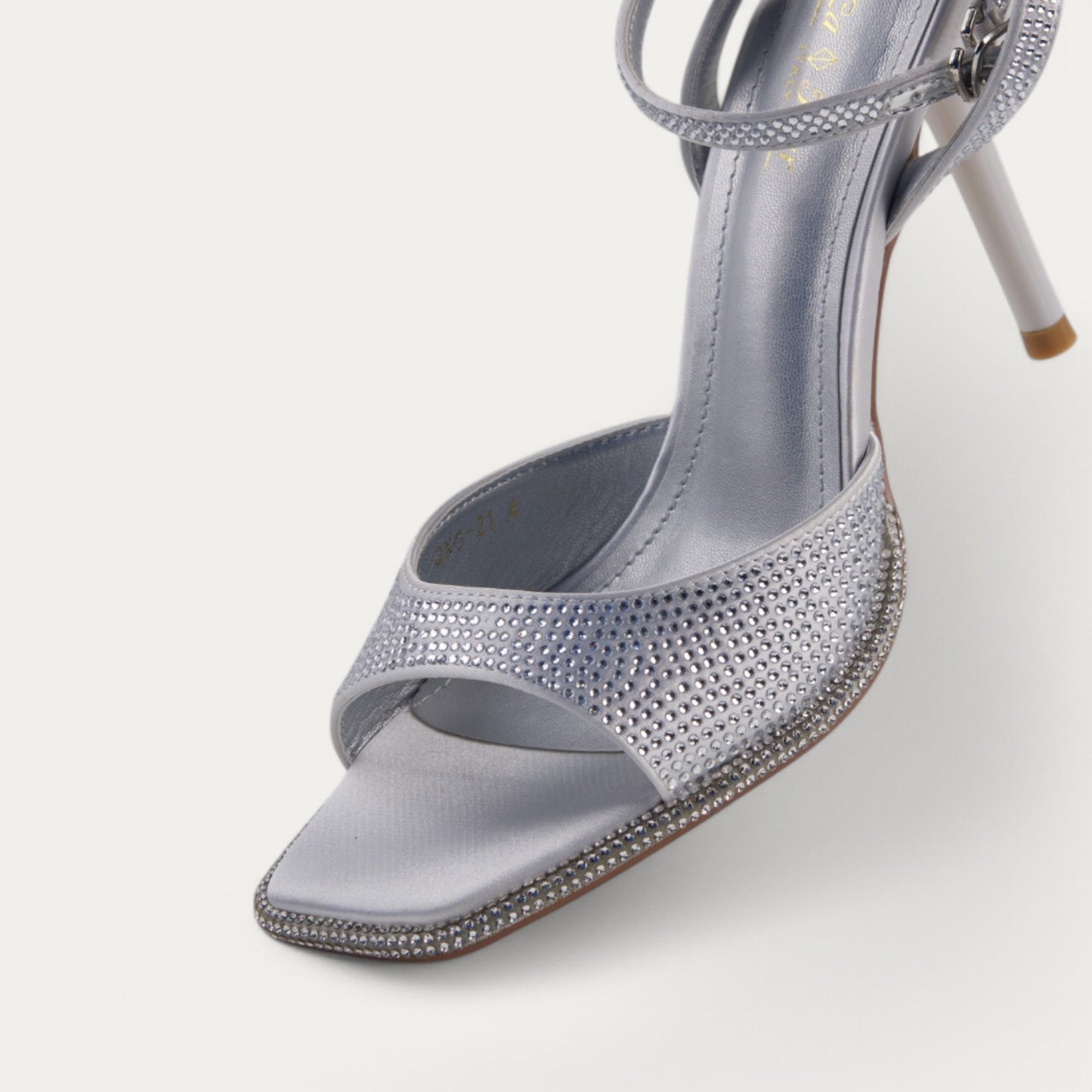 La Her Womens Isla Heels In Silver