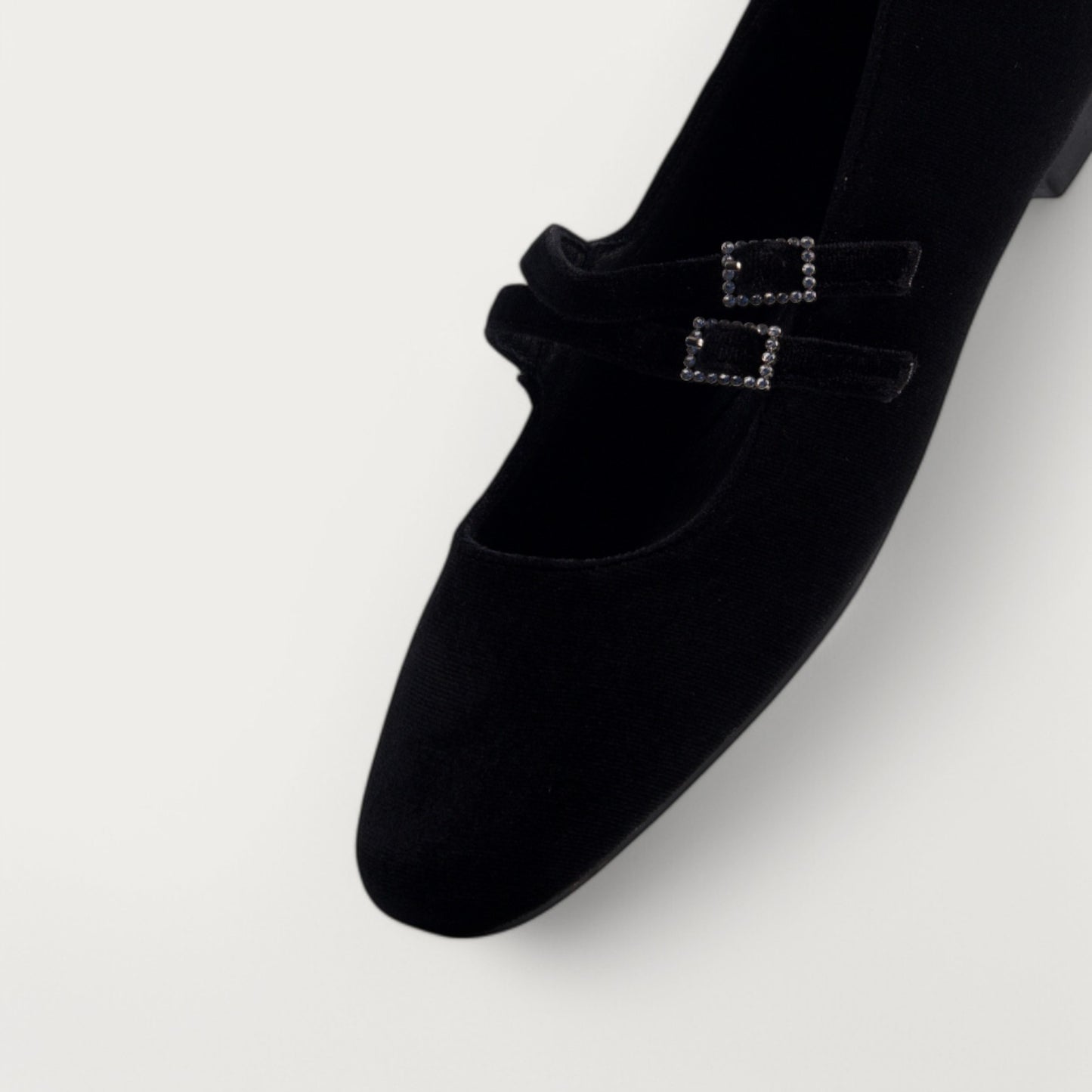 La Her Womens LT4 Pumps In Black