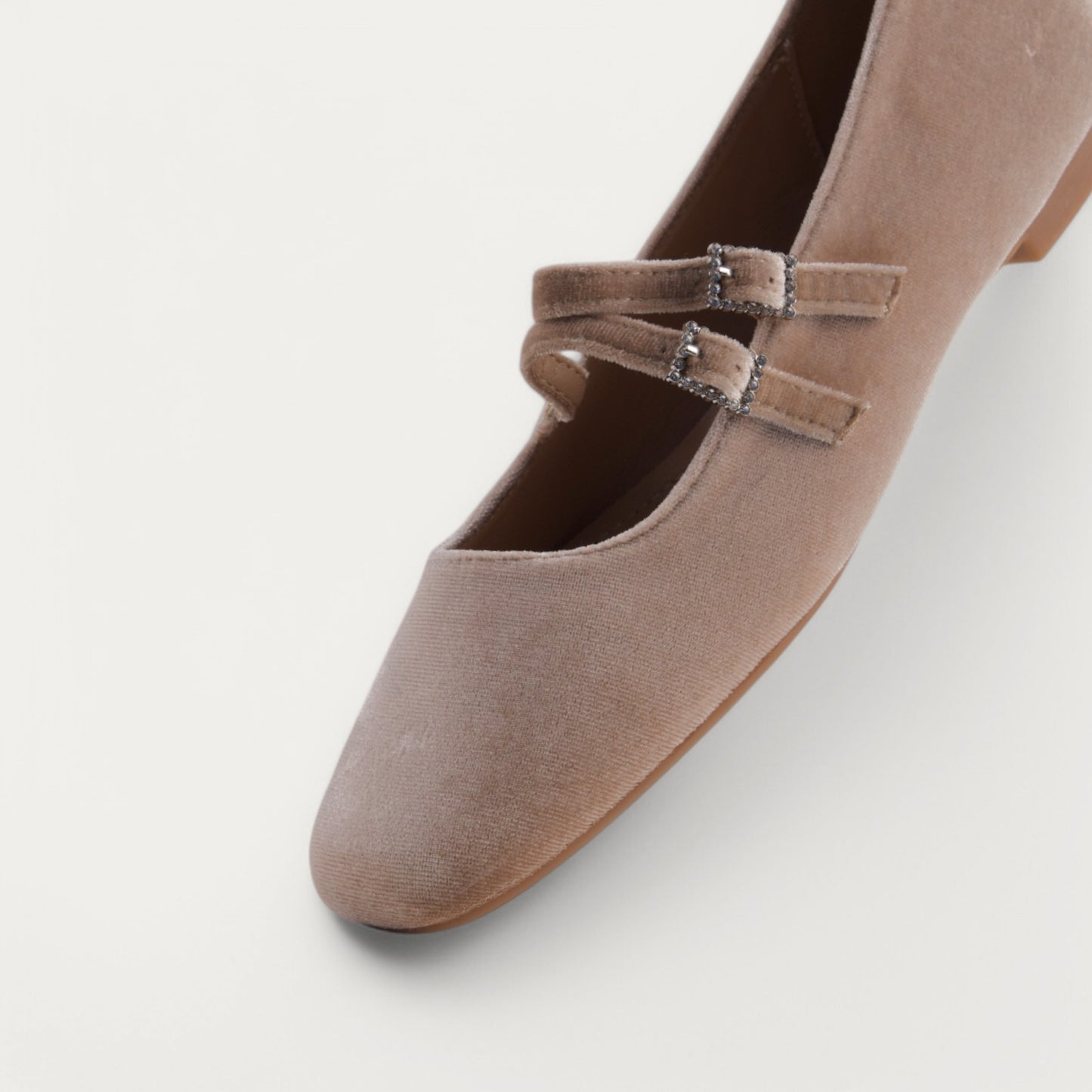 La Her Womens LT4 Pumps In Khaki