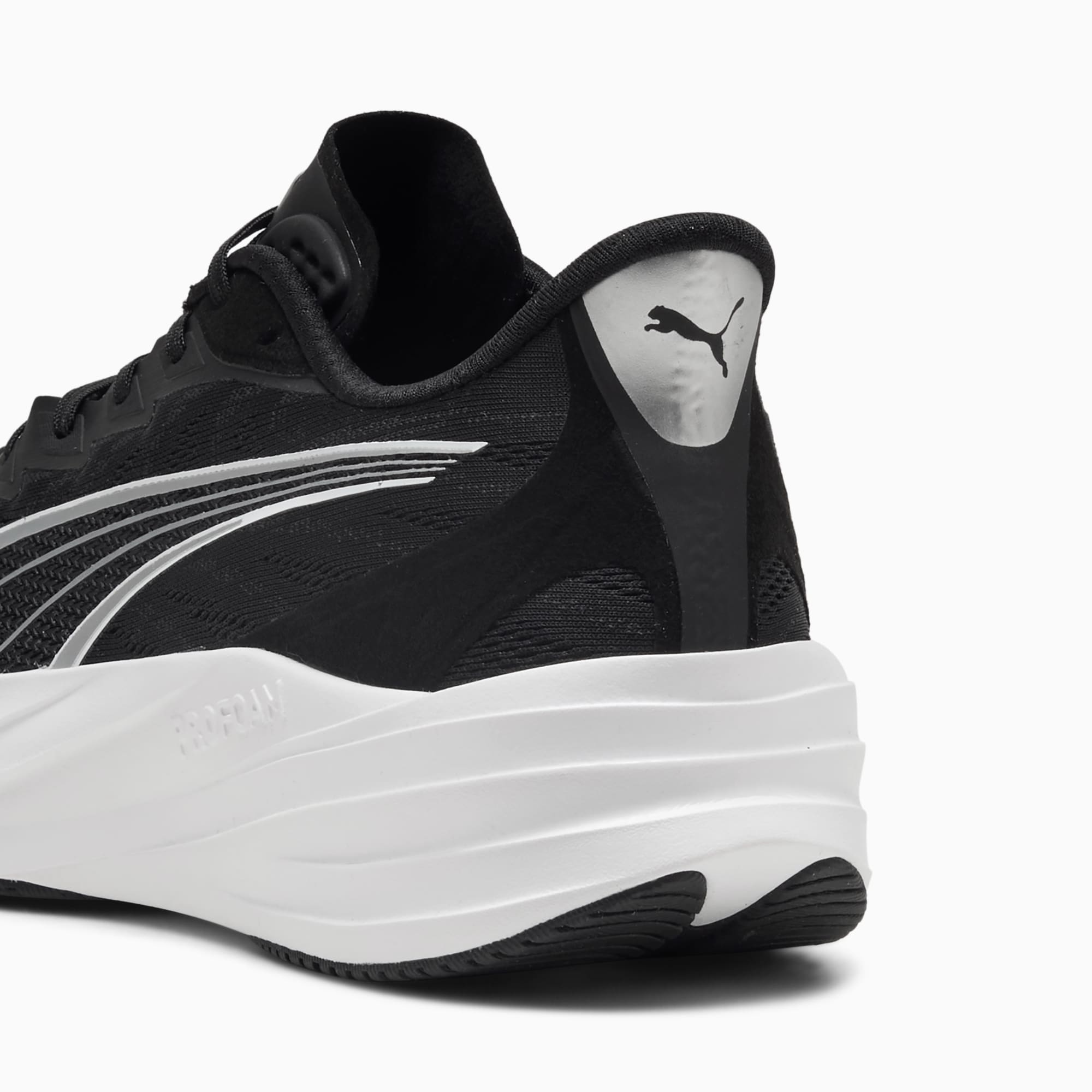 Puma Mens Darter Pro 2 Sneakers In Black & Silver