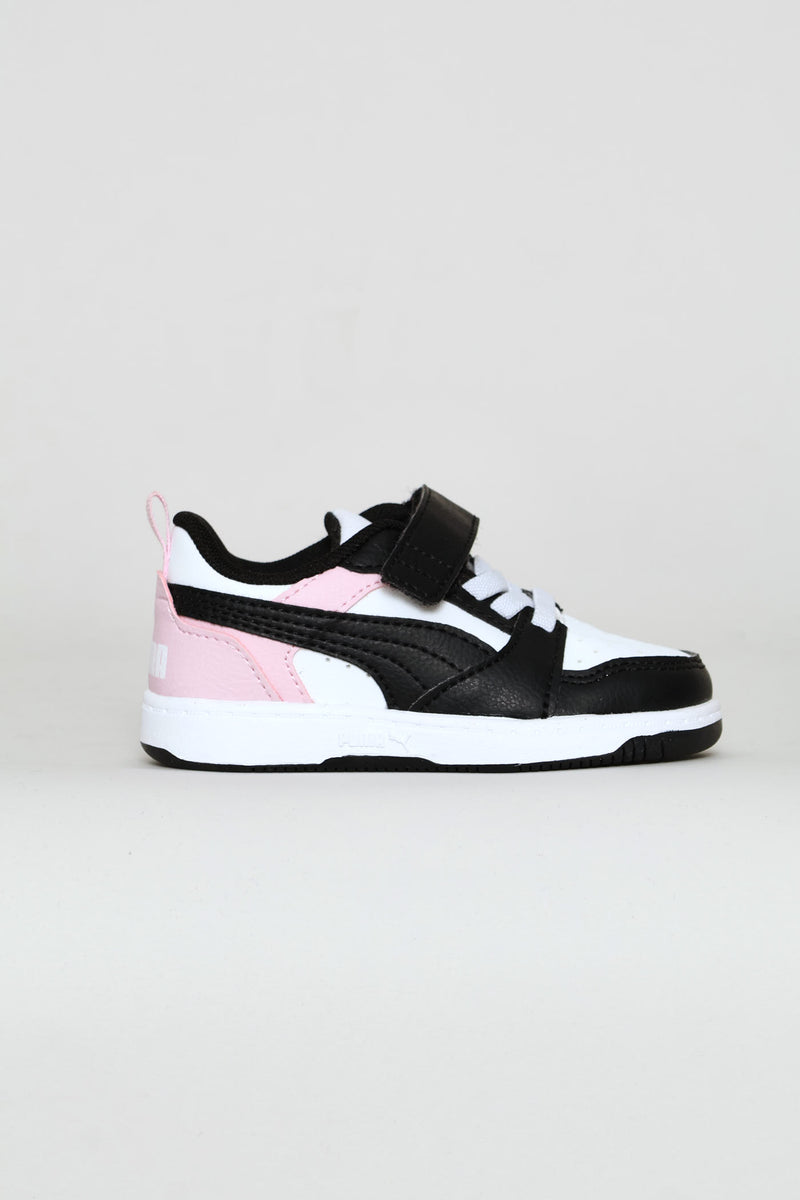 Puma Girls Rebound V6 Lo Ac +Ps  Sneaker In Black Multi