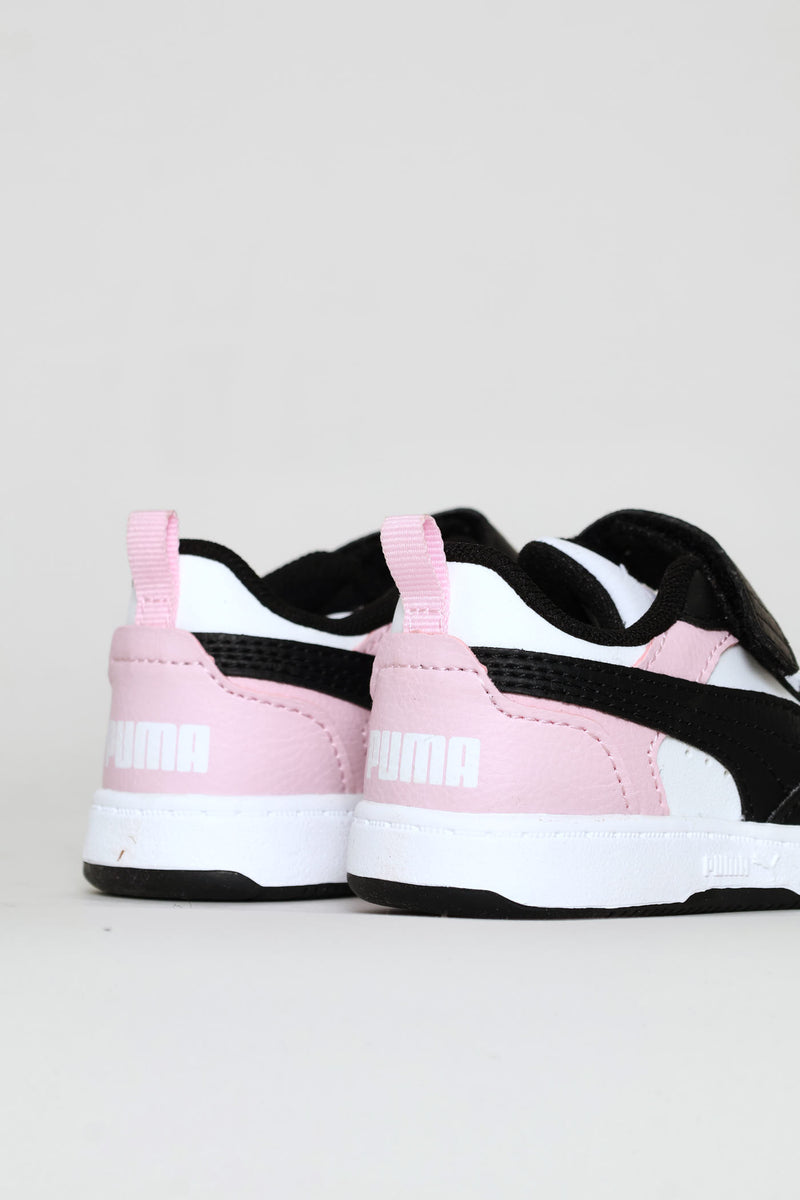 Puma Girls Rebound V6 Lo Ac +Ps  Sneaker In Black Multi