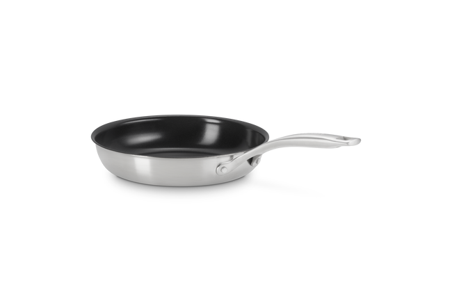 Le Creuset Essential 3-ply Stainless Steel Non-Stick Frying Pan In Black