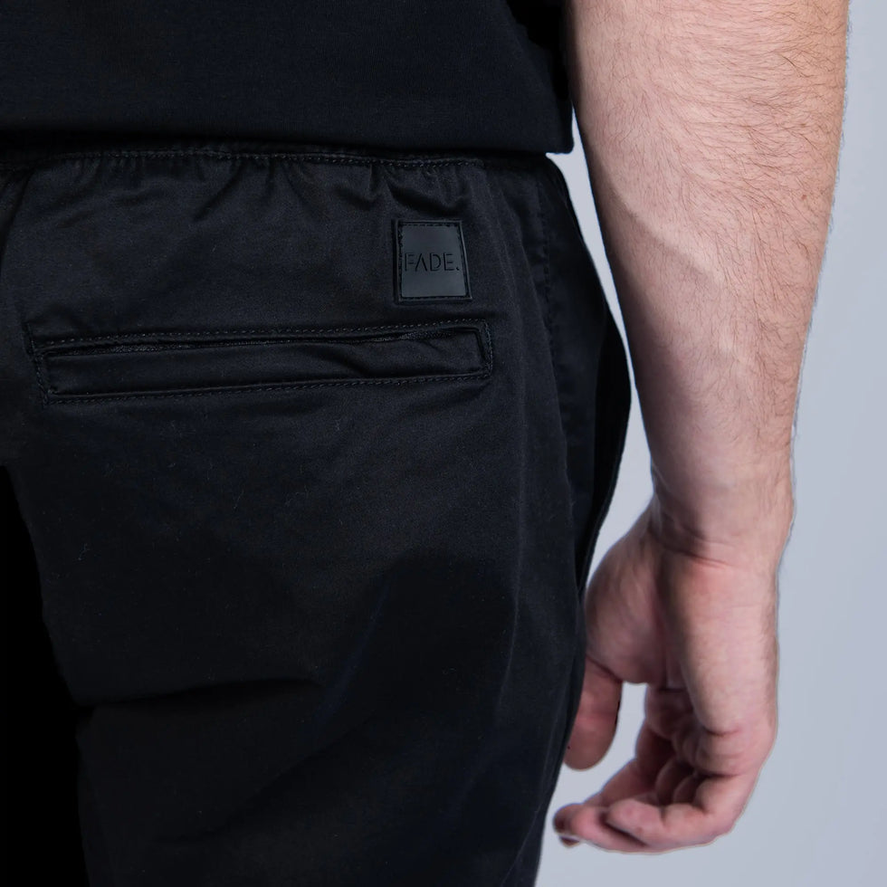Fade Essential Cuffed Jogger Black