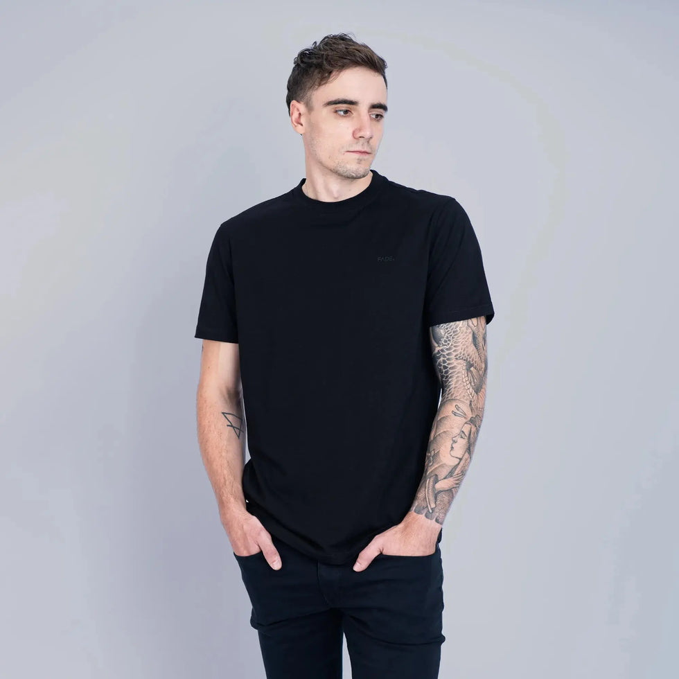 Fade Essential Slim T-Shirt Black